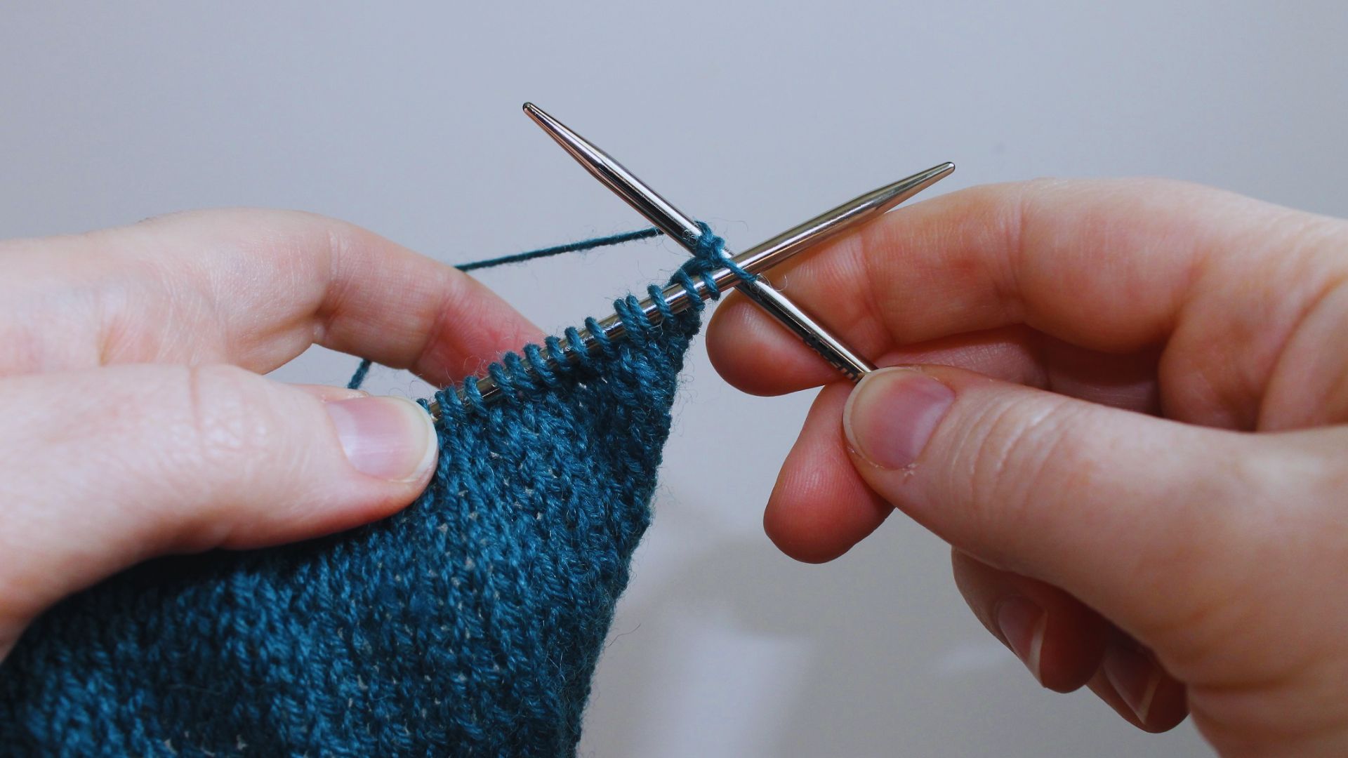 What Is English Knitting?