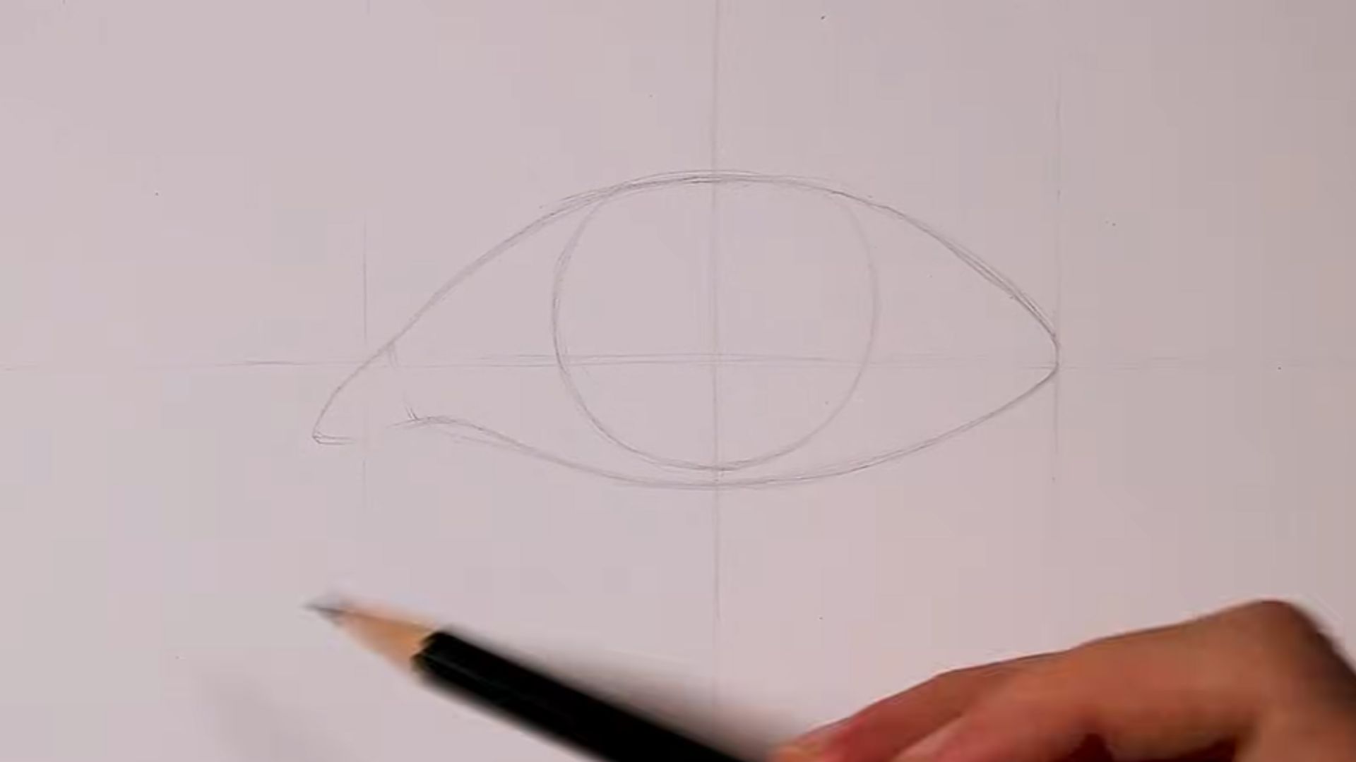 Illustration showing the steps to draw a smaller circle inside a larger circle with clear instructions.