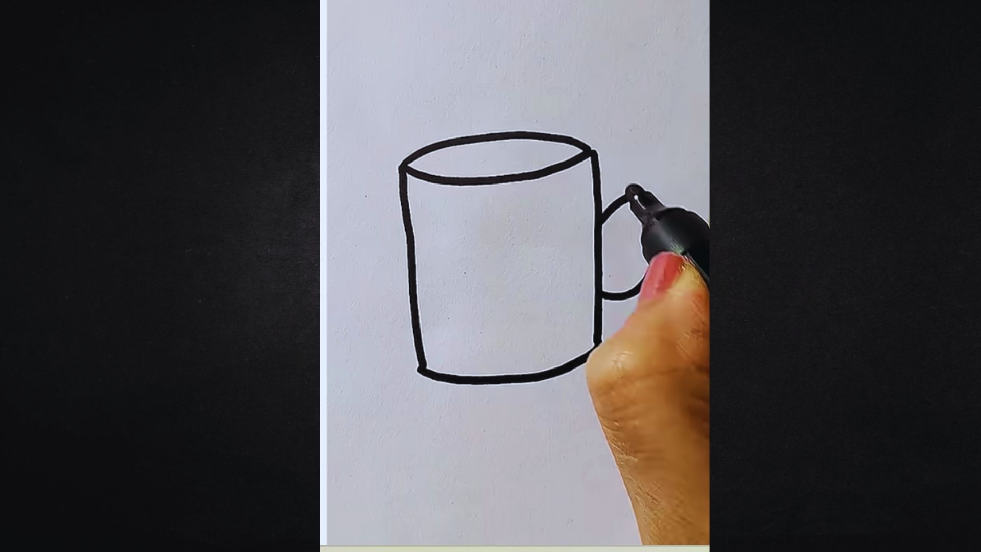 Draw the Mug's Body and Handle